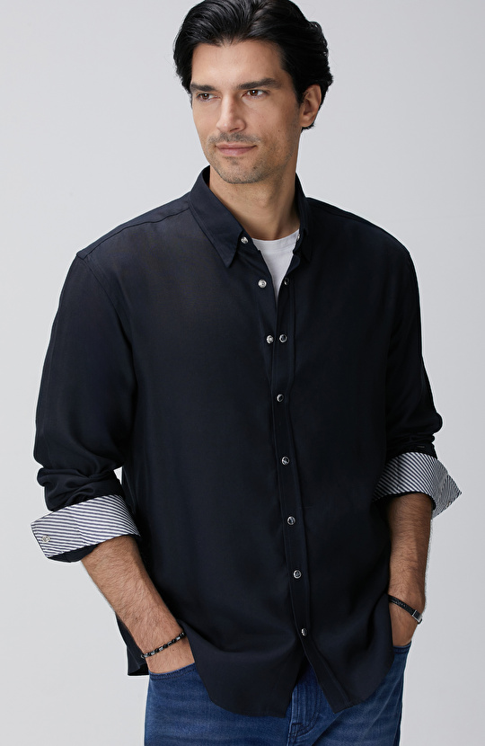 Koyu Lacivert Çıtçıtlı Gömlek