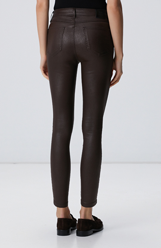 Kahverengi Kaplamalı Casual Pantolon