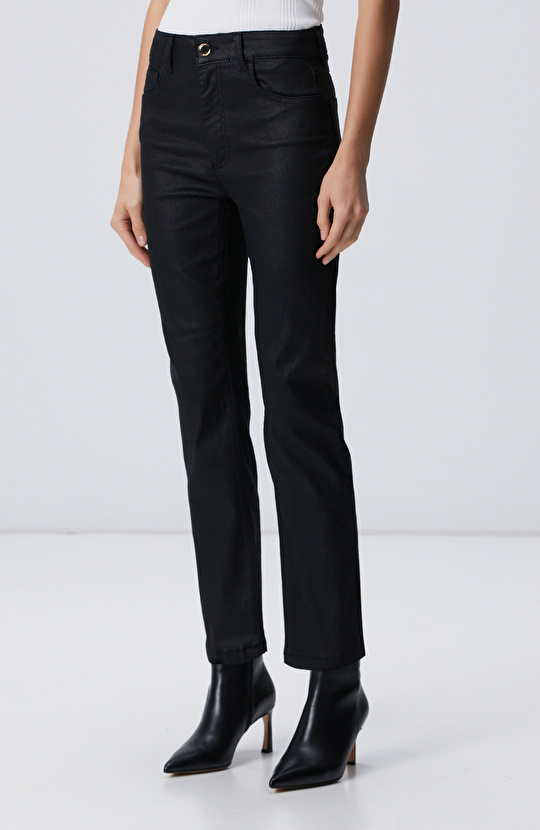 Siyah Kaplama Casual Pantolon