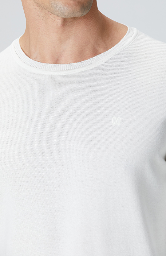 Kırık Beyaz Basic Kazak