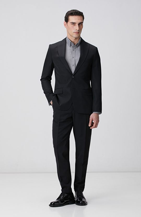 Siyah Piklapel Yaka Yün Takım Elbise