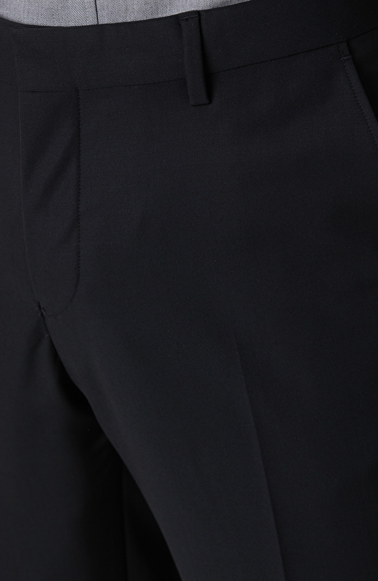 Siyah Piklapel Yaka Yün Takım Elbise