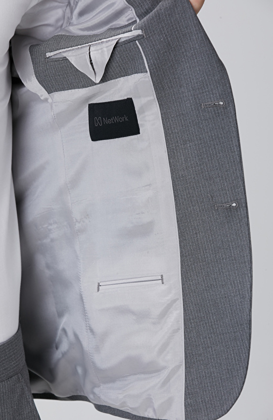 Slim Fit Açık Gri Çizgili Piklapel Yaka Takım