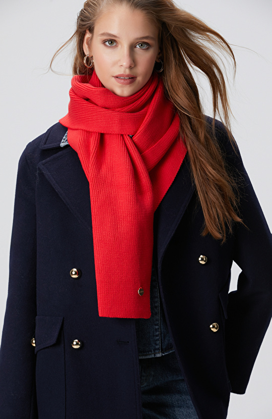 Kırmızı Kadın Atkı Kırmızı Kadın Atkı