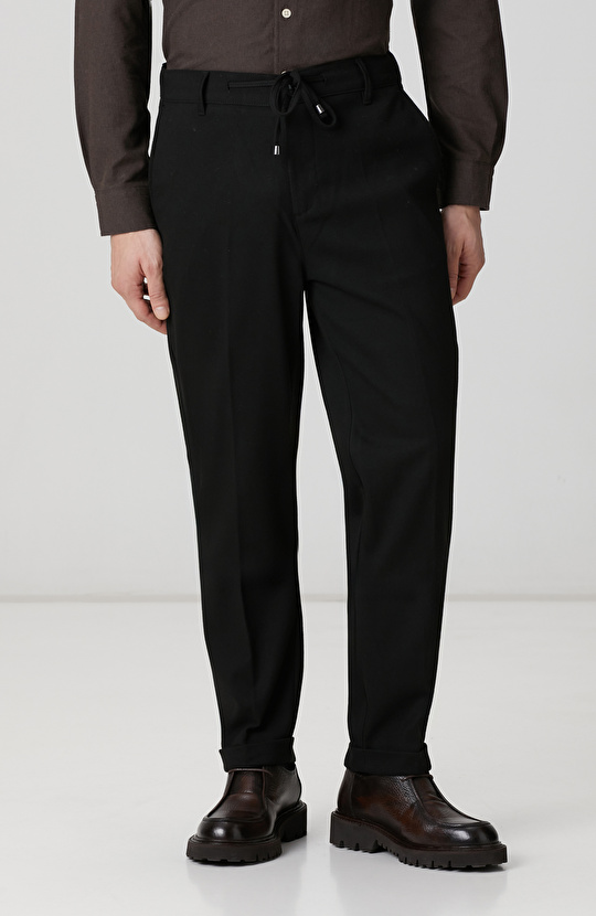 Siyah Dokuma Pantolon