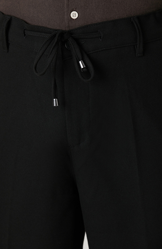 Siyah Dokuma Pantolon