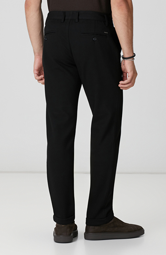 Siyah Diyagonal Desenli Pantolon