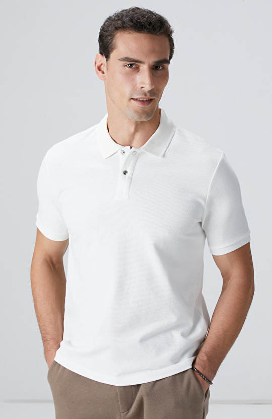 Kırık Beyaz Çıtçıtlı T-shirt