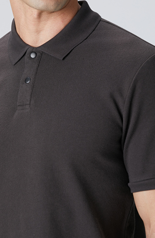 Acı Kahve Çıtçıtlı T-shirt