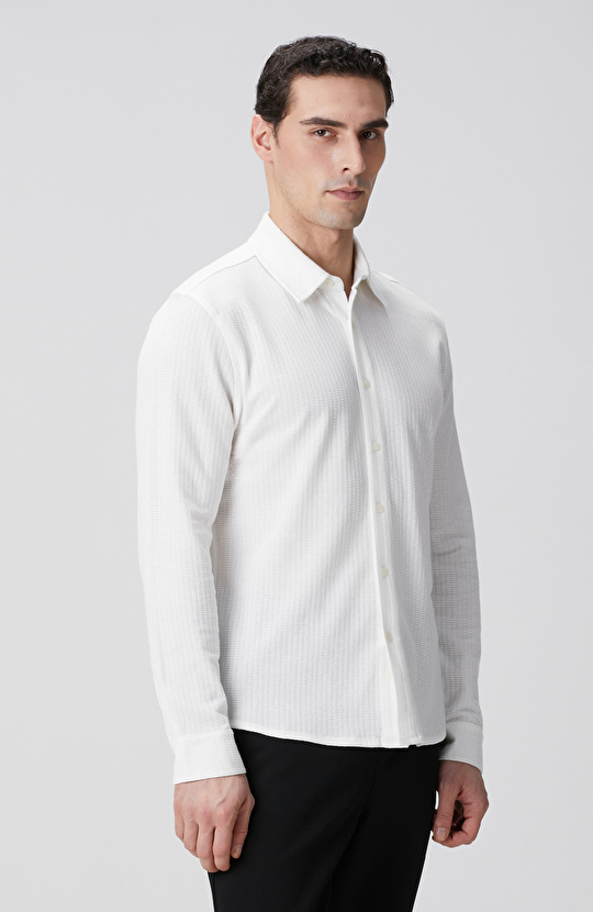 Beyaz Uzun Kollu Örme Gömlek