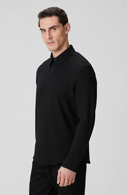 Siyah Gömlek