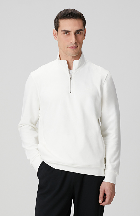 Kırık Beyaz Sweatshirt