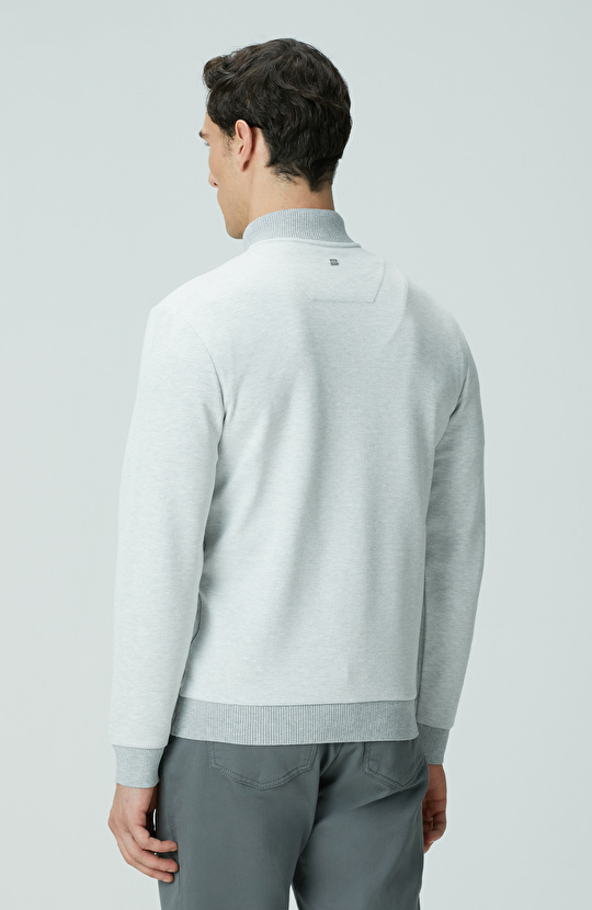 Kırık Beyaz Fermuarlı Yaka Garnili Sweatshirt