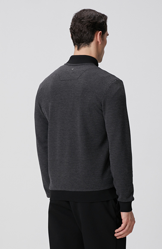 Siyah Fermuarlı Yaka Garnili Sweatshirt