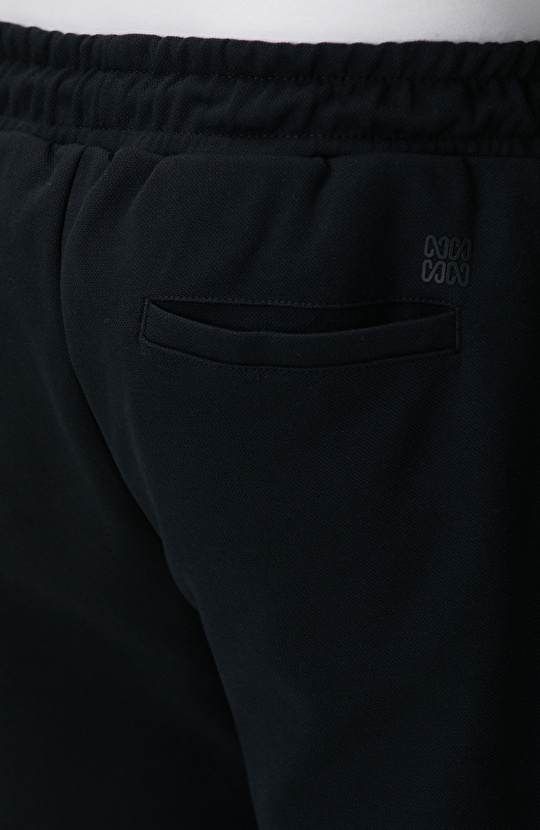 Siyah Boru Paça Yan Cep Detaylı Eşofman Altı