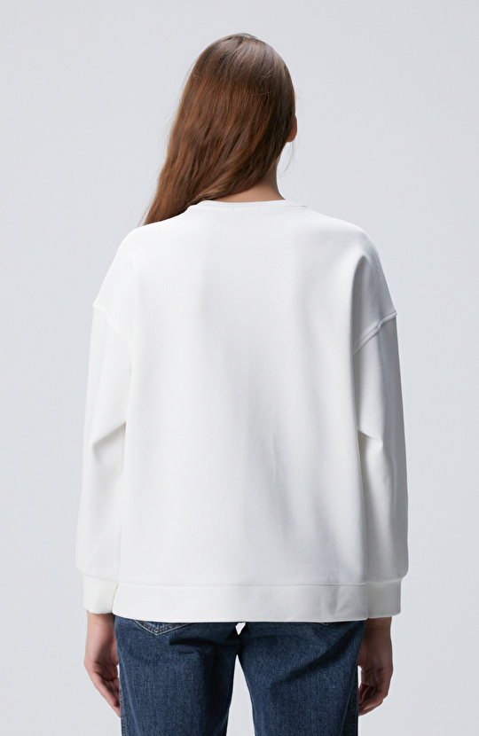 Kırık Beyaz Sweatshirt