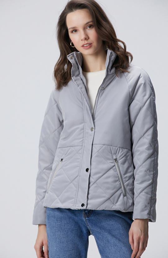 Gri Yarım Kapitone Detaylı Kaban