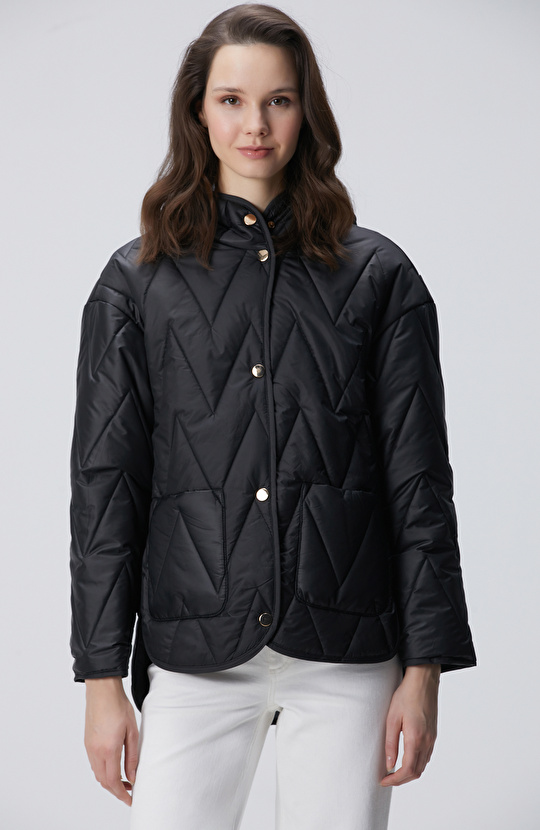 Siyah Zigzag Kapitone Mont