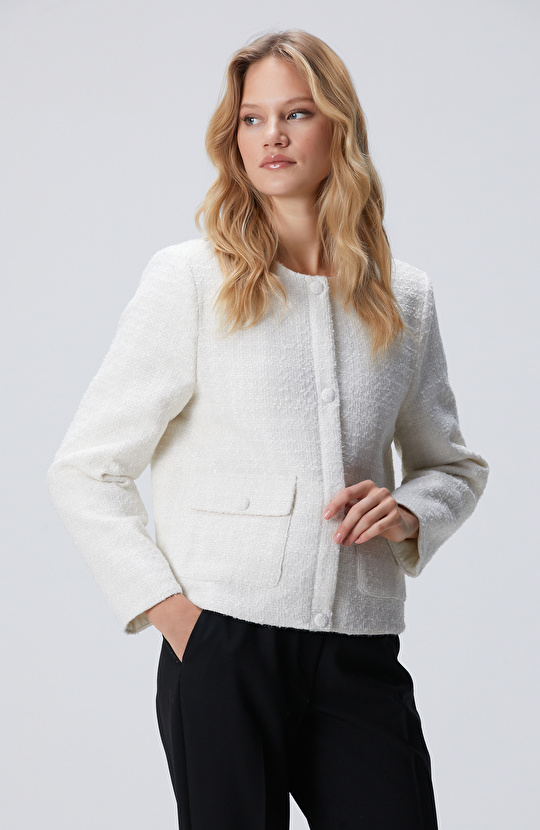 Kırık Beyaz Kısa Mont