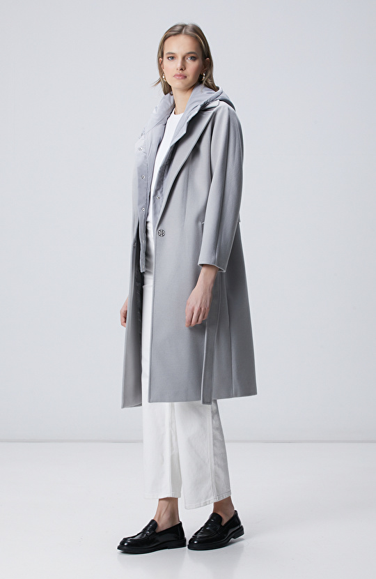 Gri İçi Çıkarılabilir Mostralı Manto