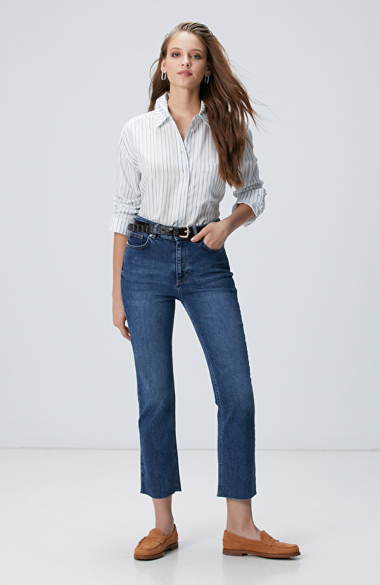 Kırık Beyaz Çizgi Desemli Geniş Kalıp Tencel Gömlek