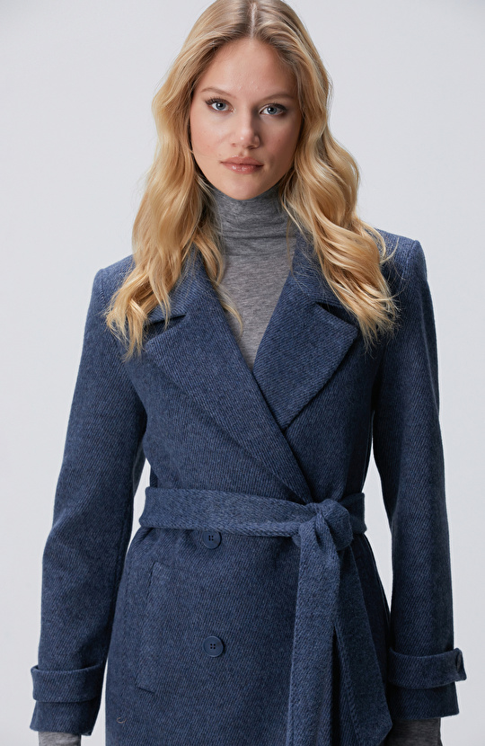 Lacivert Diyagonal Desen Kuşaklı Uzun Palto