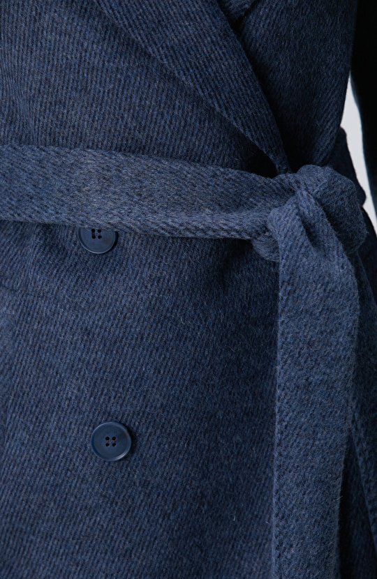 Lacivert Diyagonal Desen Kuşaklı Uzun Palto