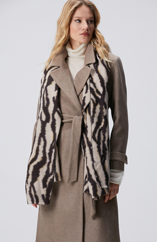 Vizon Diyagonal Desen Kuşaklı Uzun Palto