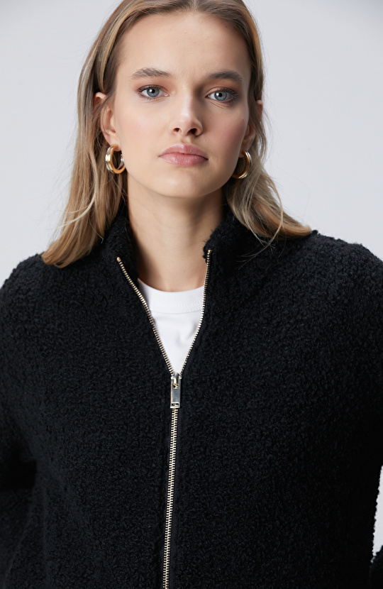 Siyah Dik Yaka Buklet İp Fermuarlı Hırka