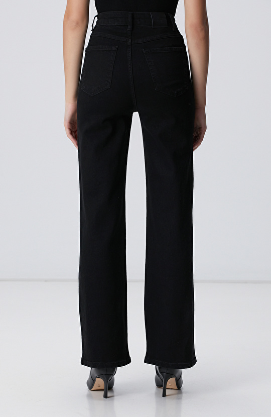 Siyah Geniş Paça Taşlı Pantolon