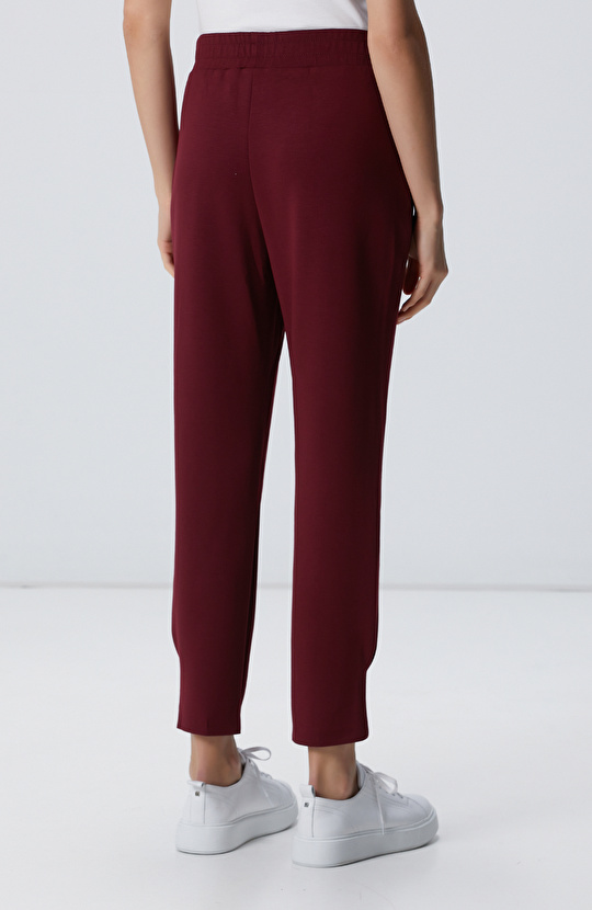 Bordo Paçası Pile Detaylı Eşofman