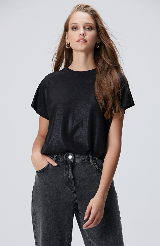 Siyah Varaklı T-shirt Siyah Varaklı T-shirt