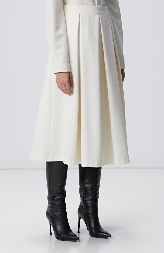 Kırık Beyaz Pileli Midi Boy Etek