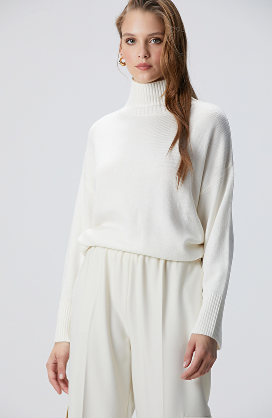 Yün Karışımlı Balıkçı Yaka Triko Kadın Kazak