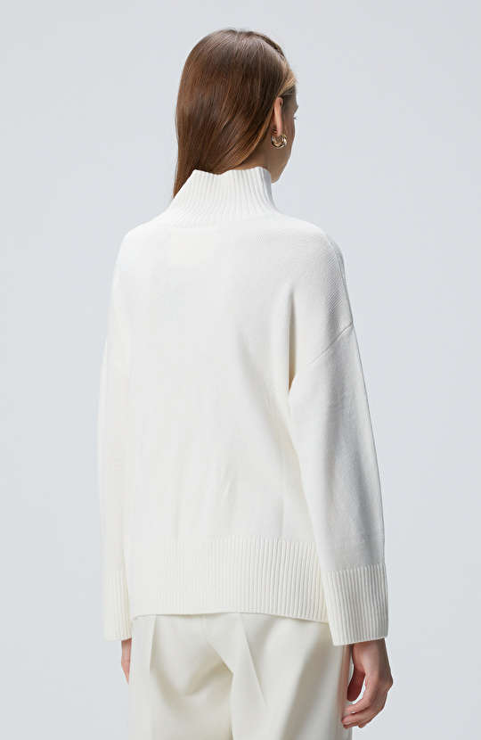 Yün Karışımlı Balıkçı Yaka Triko Kadın Kazak