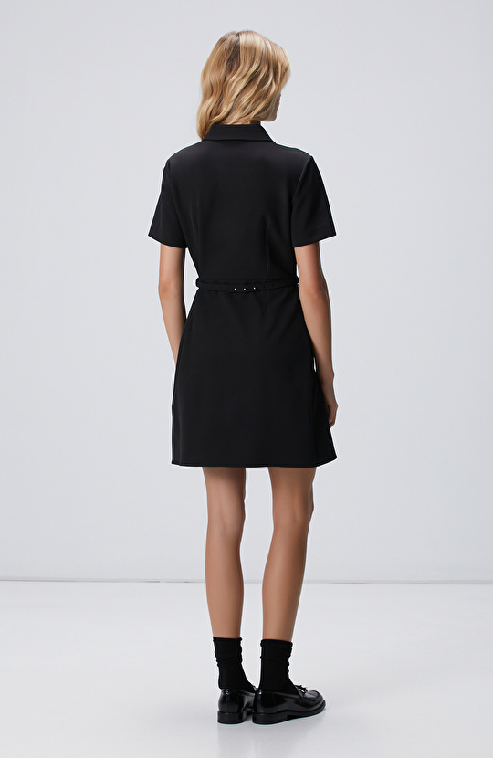 Siyah Düğme Detaylı Mini Elbise