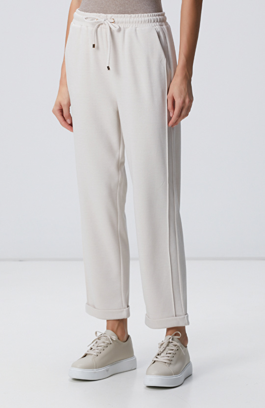 Bej Dikiş Detaylı Casual Pantolon