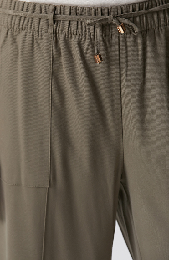 Haki İnce Diyagonal Desenli Tencel Pantolon