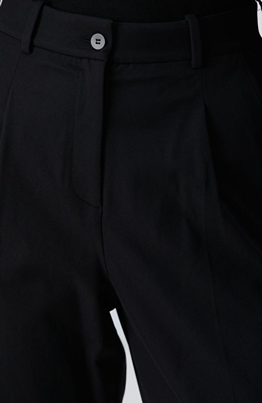 Siyah Geniş Paça Basic Pantolon