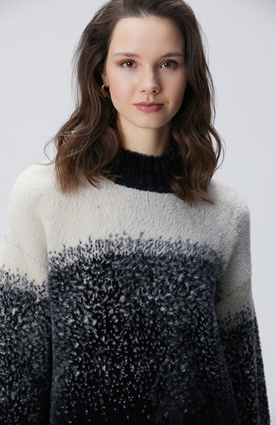 Siyah Yarım Balıkçı Desenli Sakal İp Kazak