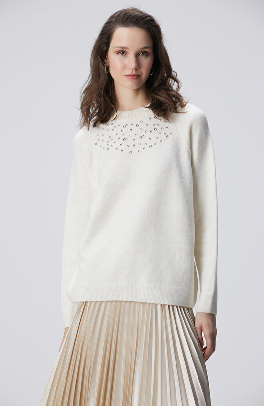 Kırık Beyaz Bisiklet Yaka Taş İşlemeli Kazak