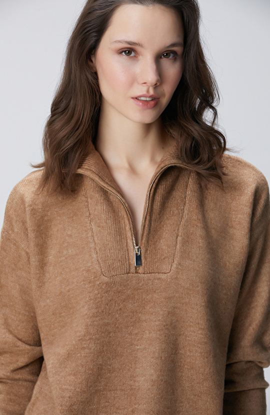 Camel Dik Yaka Fermuarlı Uzun Kol Kazak