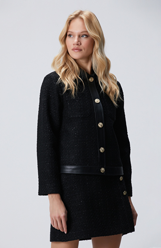 Siyah Düğmeli Garnili Kısa Tweed Ceket