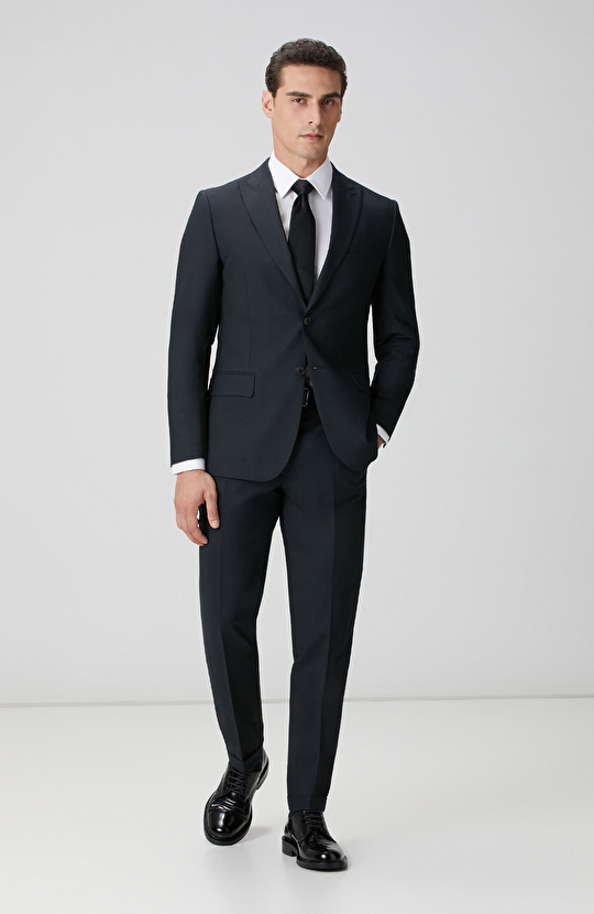 Siyah Yün Karışımlı Takım Elbise