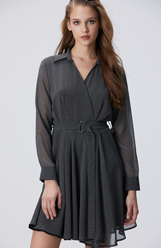 Siyah N Logolu Elbise