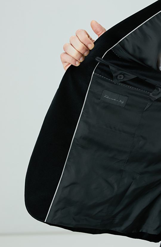 Siyah Kadife Takım Elbise