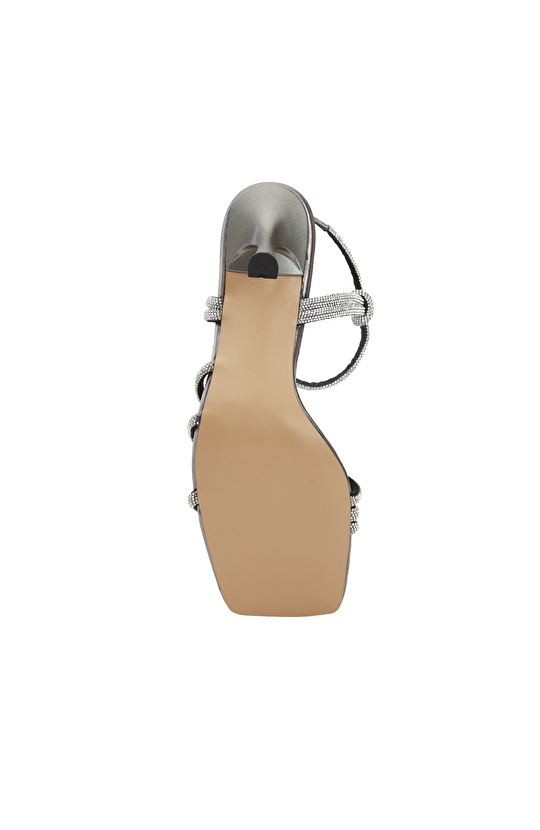 Platin Taşlı Kadın Deri Sandalet