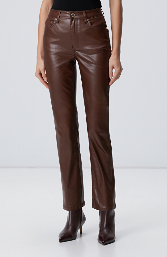 Kahverengi Kaplamalı Pantolon