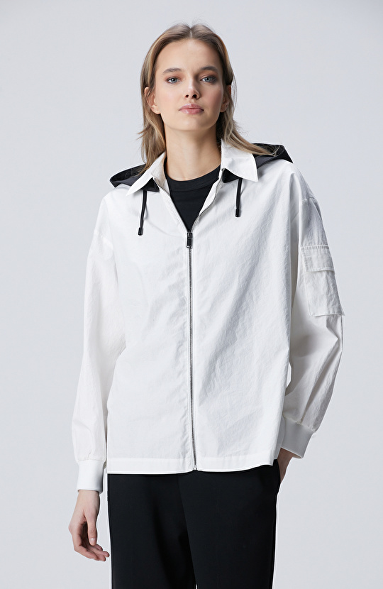 Beyaz N-Tech Kapşon Yakalı Dış Gömlek