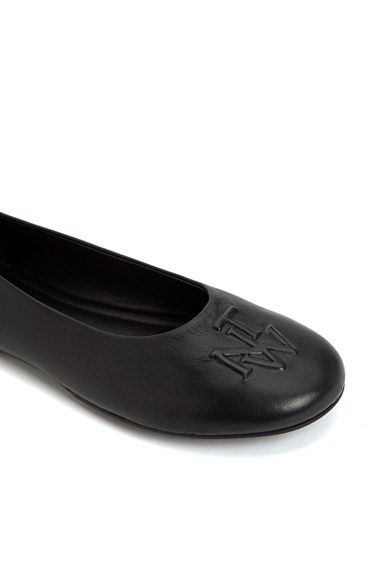 Siyah Kadın Deri Babet